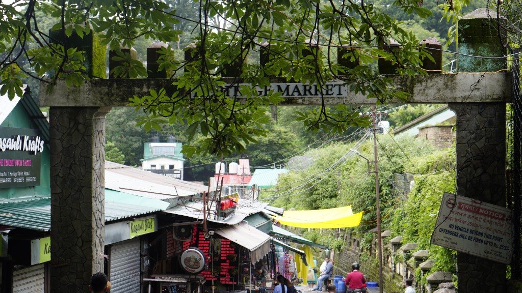 Local market charm on a Kasauli escape