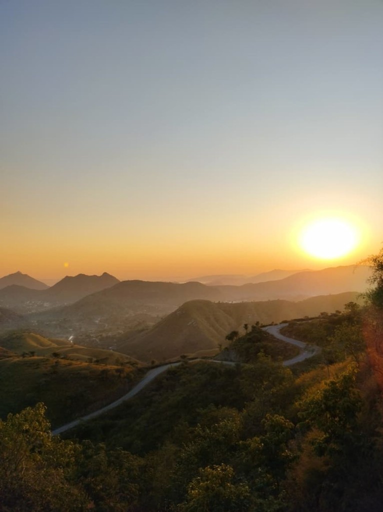 Aravalli hills scenic highway drive with green valleys